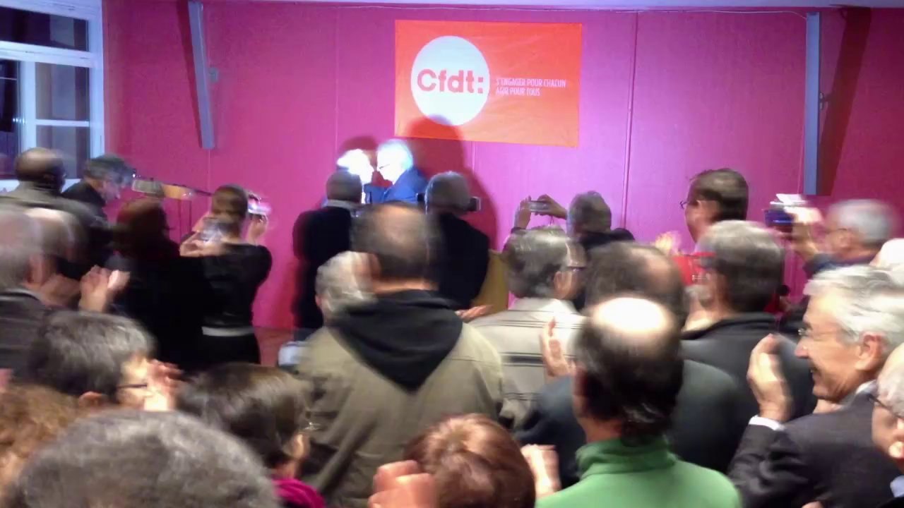 Décoration de Maurice Berthelot de l'ordre national du mérite