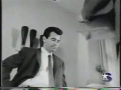 TAÇSIZ(KRAL)METİN OKTAY