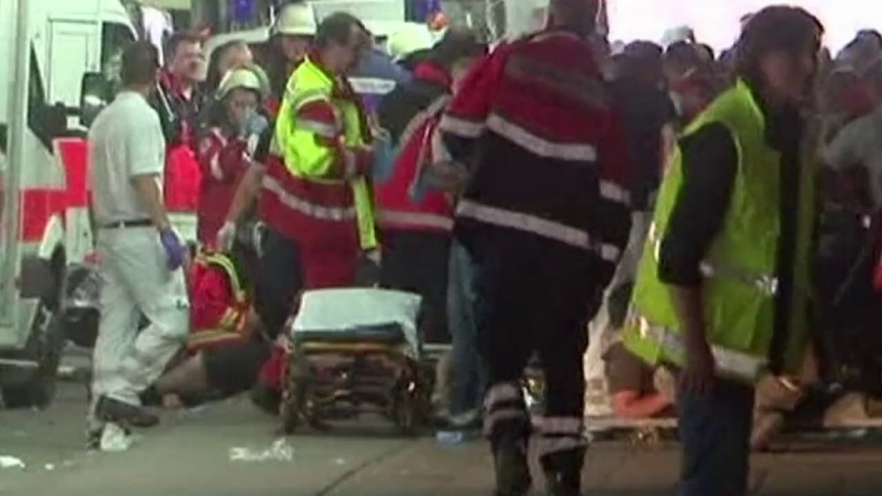 Loveparade-Unglück: Staatsanwälte klagen zehn Beschuldigte an