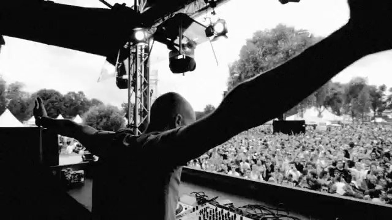 Headhunterz - Doomed