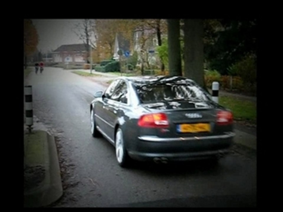 Audi S8 in Emmen (basic)