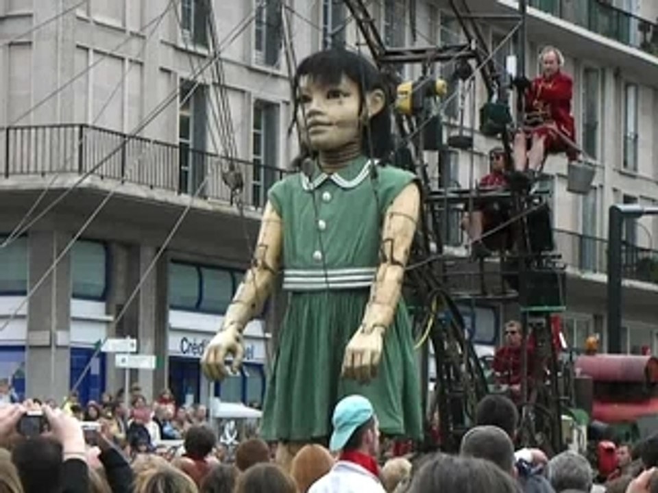 La petite géante fait son sport #1