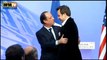 L'accolade de François Hollande avec Robert Diaz, le leader des 