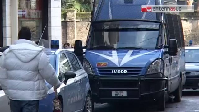 TG 12.02.14 Bari, sit-in di protesta degli addetti alle pulizie nelle scuole