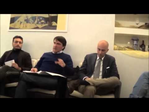 Aversa (CE) - Piazza Crispi, il mistero dei posti auto (12.02.14)