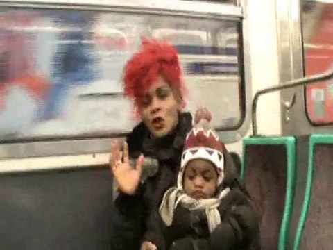 La poetesse Nathy Ebriet son bebe Issa Bientot 24 mois Paris