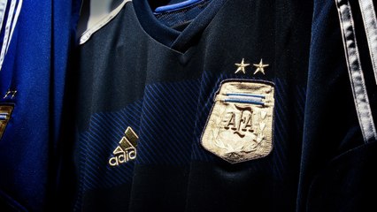 Présentation du nouveau maillot extérieur de l'Argentine !