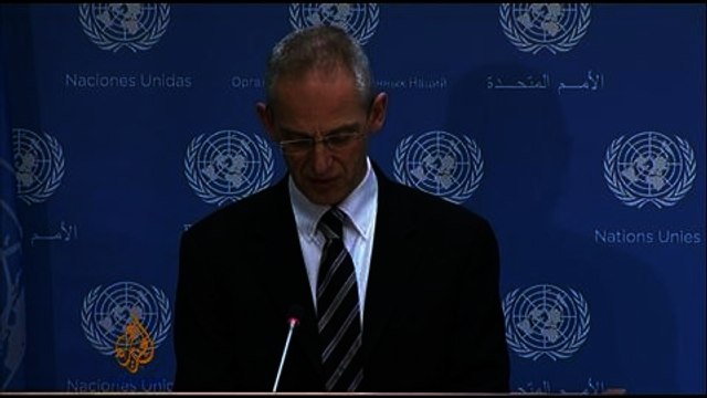 Homs evacuations resume amid fear