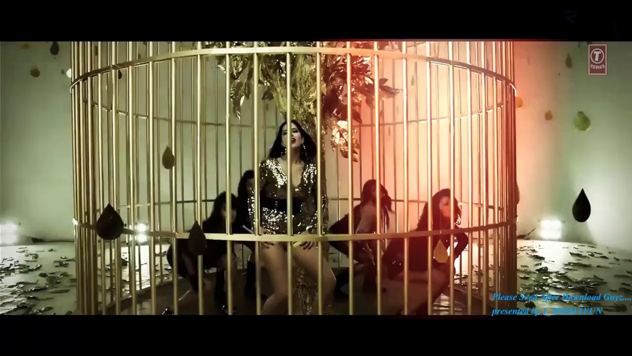 Baby Doll Official HD Video-Ragini MMS 2 featuring  Sunny Leone