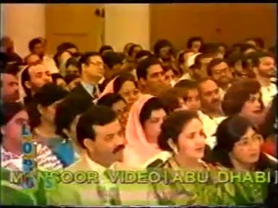 Anwar Masood - Punjabi - Pul Chuk Hondi Akhiyaan Koloon Dil Jurmanay Parda Hai.wmv