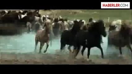 Atlar ve İnsanlar Orijinal Fragman