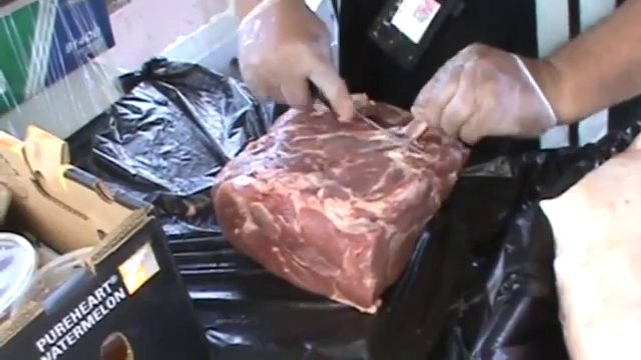 The Big Kahuna Rolls into Las Vegas does his Butt Prep