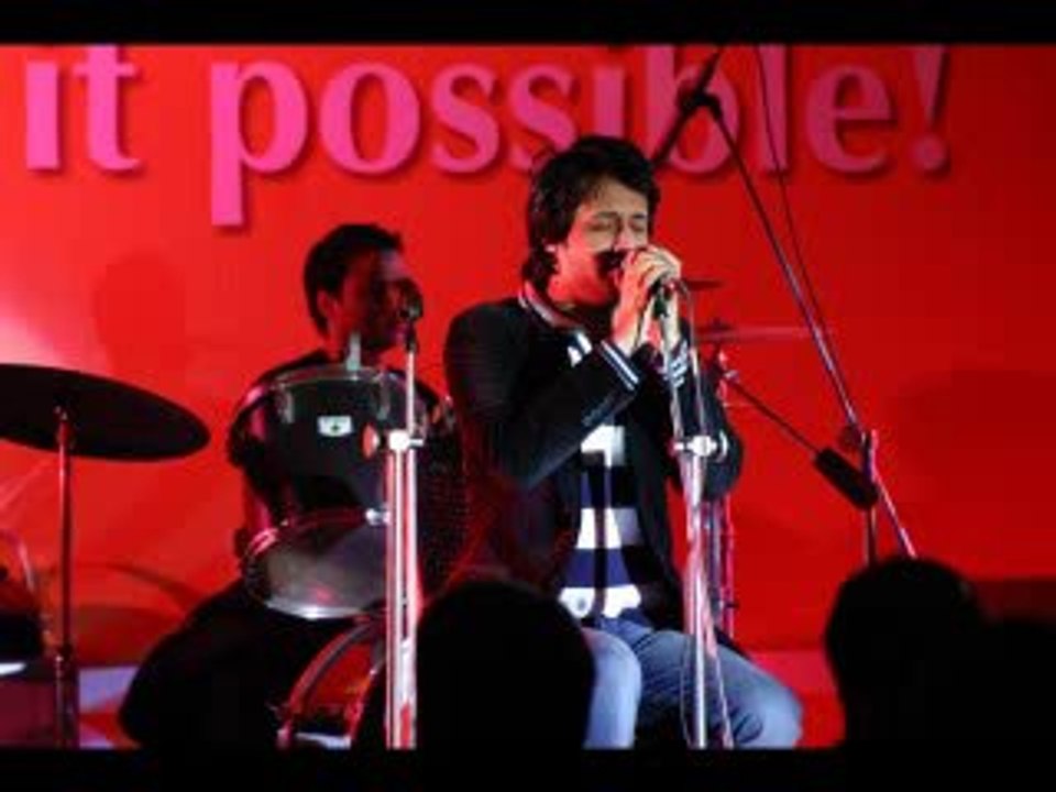 kuch is tarah by atif aslam