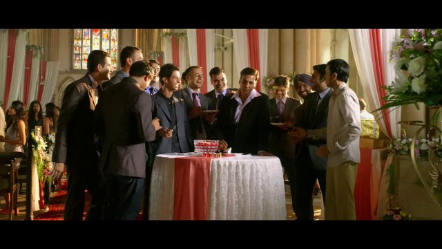 HOLIDAY Theatrical Trailer _ Akshay Kumar, Sonakshi Sinha[1]