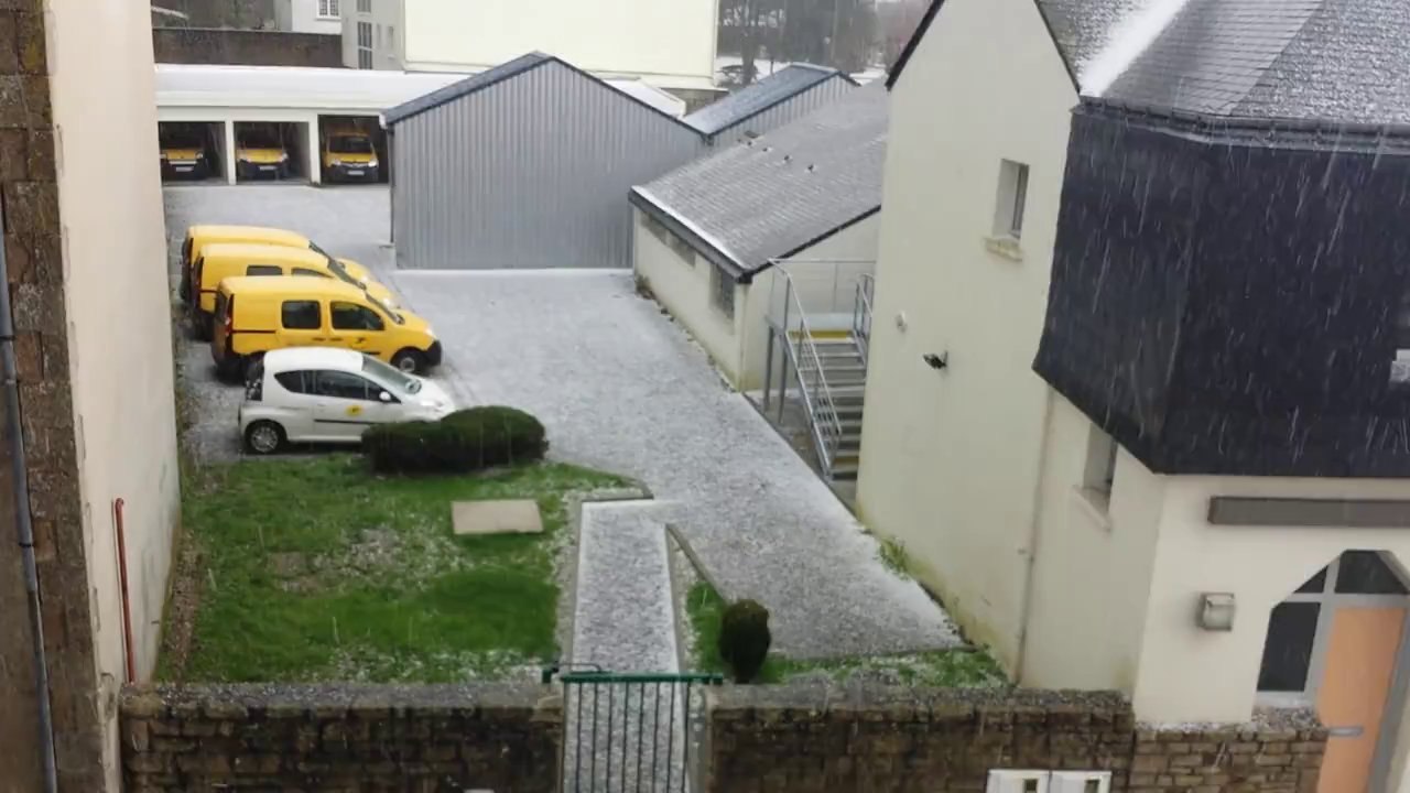 Averse de grêlons à Questembert