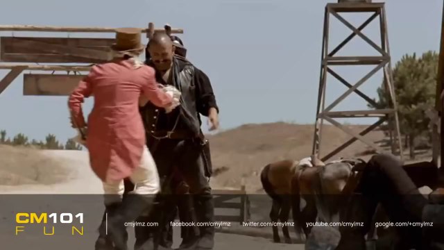 Cem Yılmaz | Bir Apaçi ağlıyor gözleri yaşlı