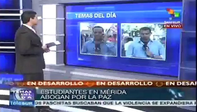 Jóvenes revolucionarios se manifiestan con alegría y paz en Mérida