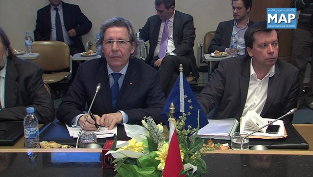 M Rebbah, s'entretient avec une délégation de parlementaires et de chefs d'entreprise européens