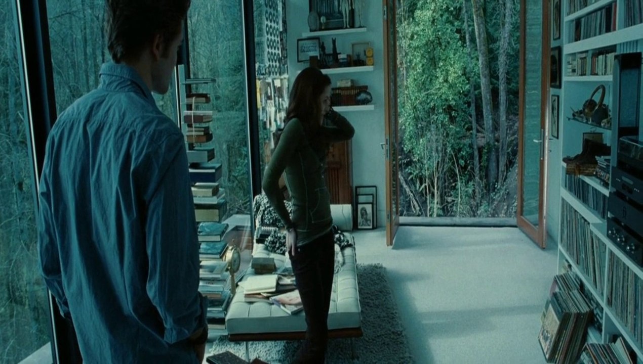 ed shows bell his room