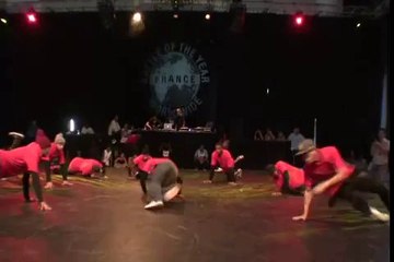 Sacré meilleur show : Hold Up Crew lors de la qualification pour le Battle of the Year France 2011