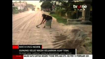 Kelud's ash covers parts of Java