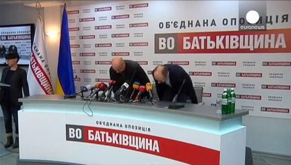 La oposición ucrania vuelve a rechazar las riendas del Gobierno que les ofrece Yanukóvich