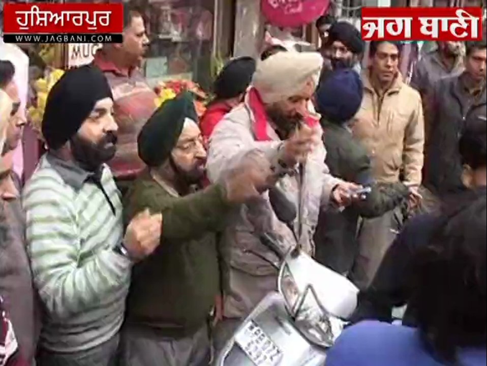 ਹਮ ਕੋ ਹੈ ਪਿਆਰ ਨਿਭਾਨਾ, ਚਾਹੇ ਕੁਝ ਵੀ ਕਹੇ ਯੇ ਜ਼ਮਾਨਾ