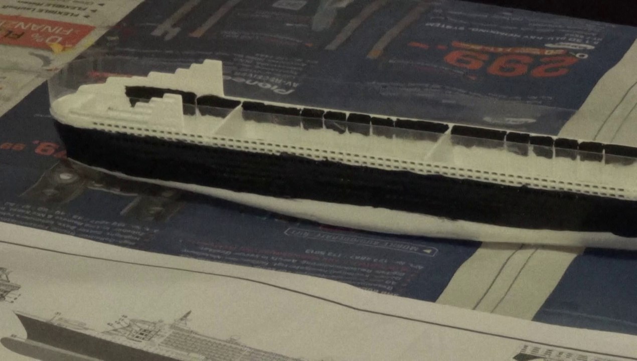 Modellbau: Queen Mary 2 Teil 11