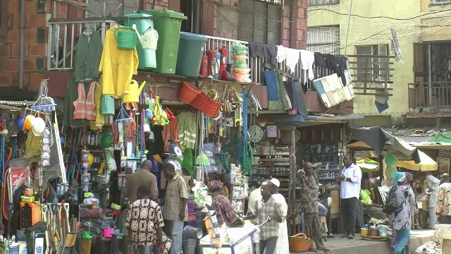 We cyclers , des vélos-recycleurs dans les bidonvilles de Lagos