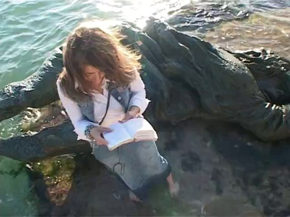 "Le LA du Monde" (réalisation montage Ghislaine Avan) La Divine Comédie lue par l'Humanité