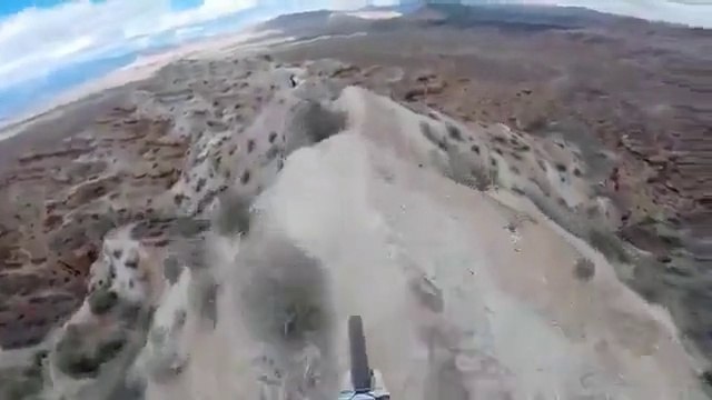 Quest'uomo è un pazzo. Incredibile