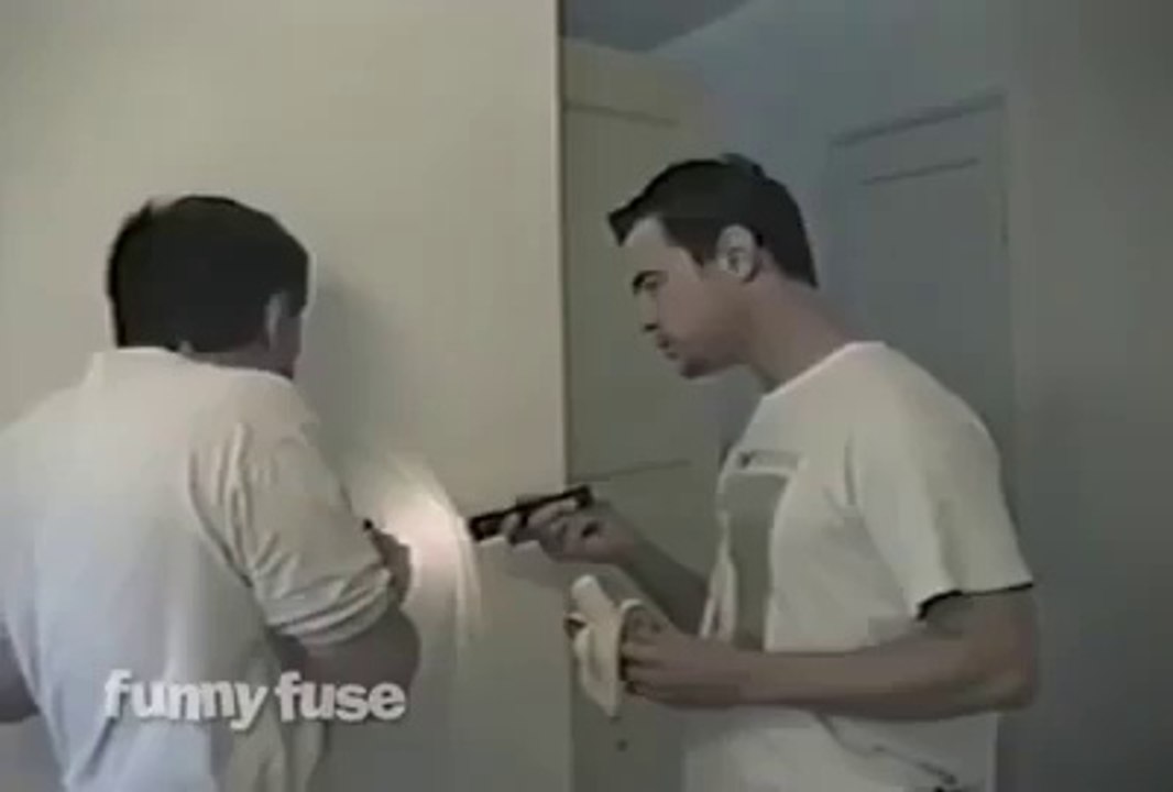 Hilarious Electric Shock Prank