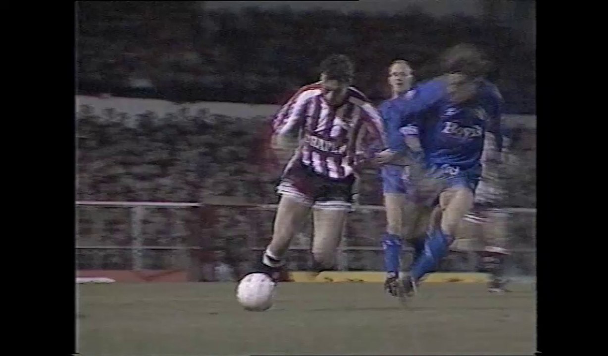 Oldham Athletic v Southampton League Cup 1990 Q F 1st Half