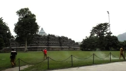 World heritage temple in Indonesia closes due to volcanic ash
