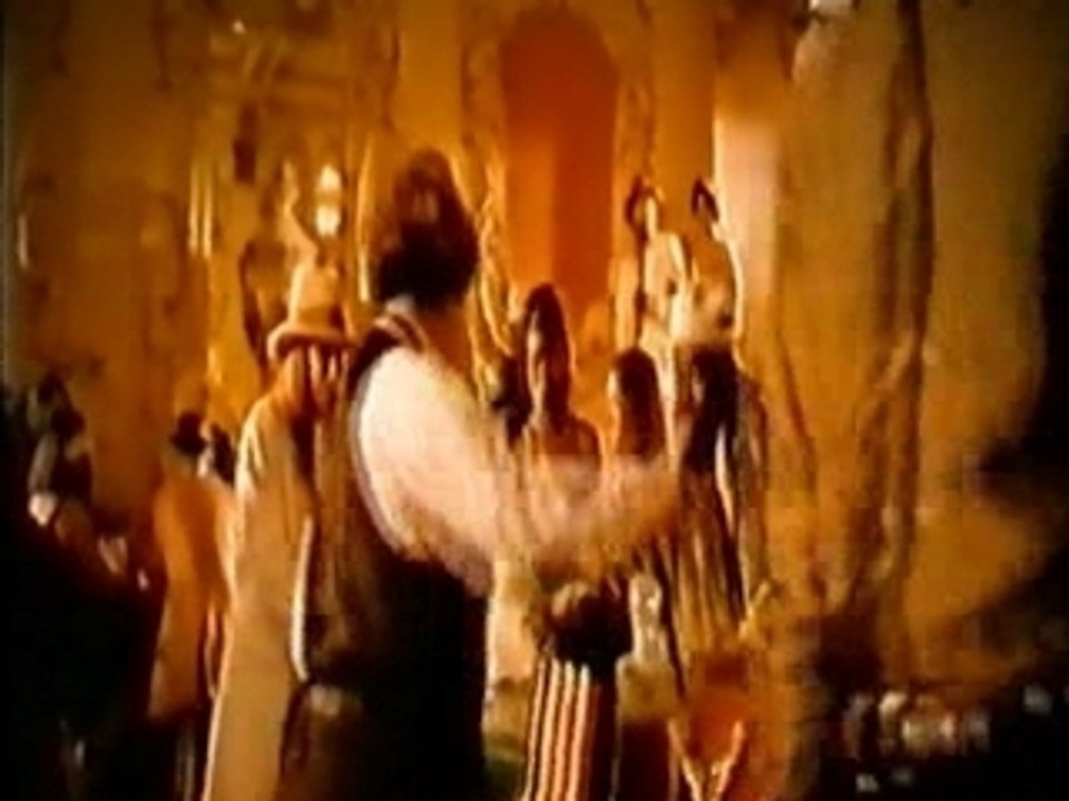 Mc Eiht Daz Dillinger - Hit The Floor