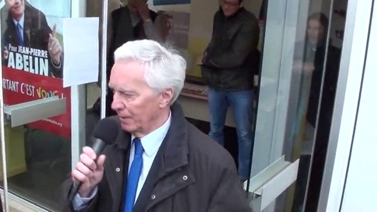 Intervention de Jean-Pierre Abelin lors de l'inauguration de la permanence de campagne