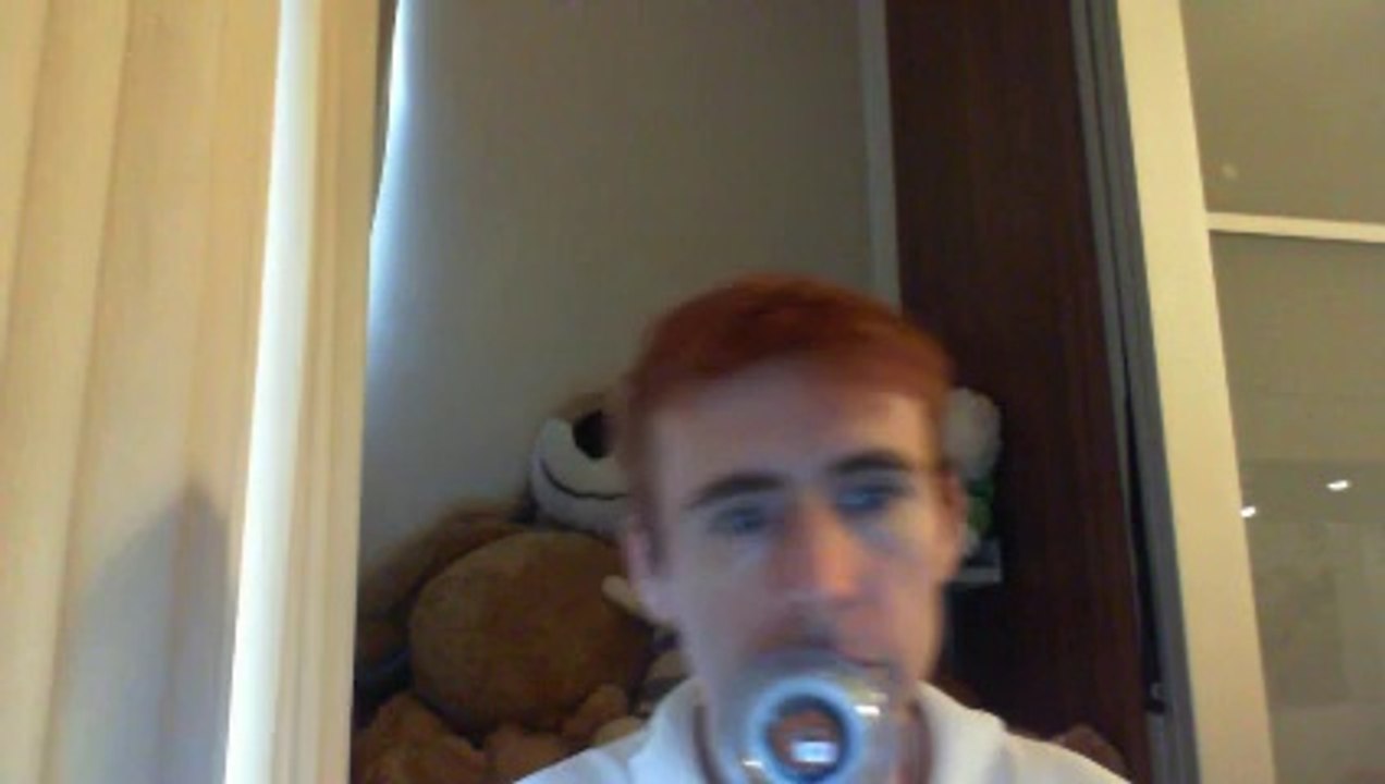 Wiwi égratigne "le coeur gros" d'Hugues Aufray