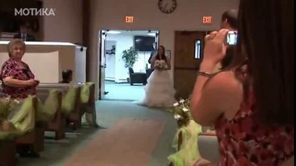 МОТИКА: Невестата го изненади младоженецот