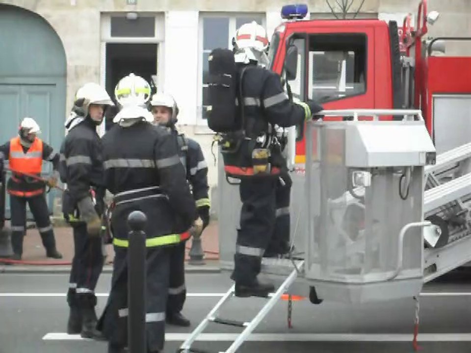 Intervention échelle de pompiers (95) Christine