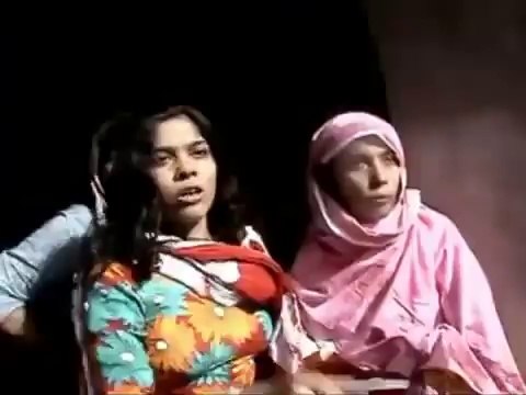 Pakistani Girls and Boys Caught Red Handed