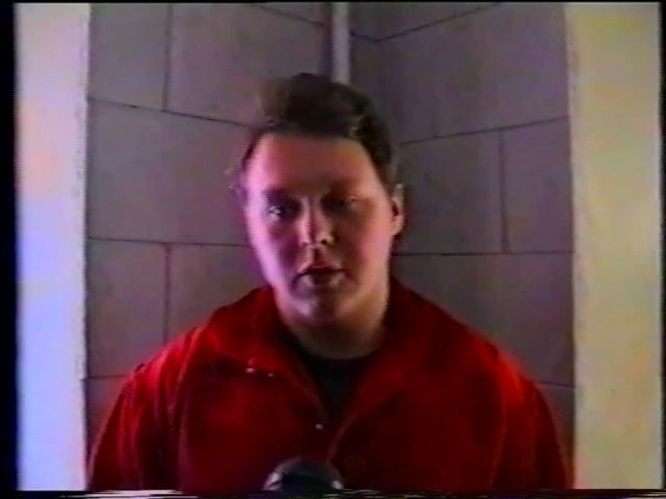 Первое интервью. 1996 год. Художник Алексей Акиндинов. Молодёжная выставка. РХУ. Интервью берёт Антон Успенский.