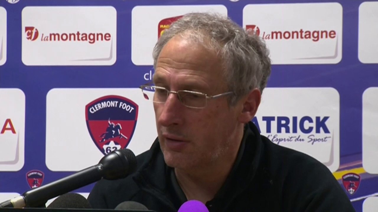 Conférence de presse Clermont Foot - Chamois Niortais (0-1) : Régis BROUARD (CF63) - Pascal GASTIEN (NIORT) - 2013/2014