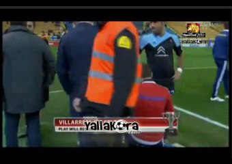 قنبلة غاز تثير رعب اللاعبين في مباراة فياريال وسيلتافيغو