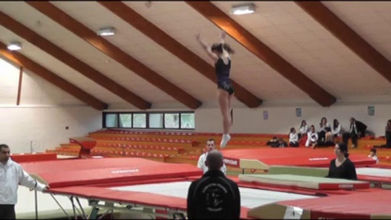 Noélie - Trampo 2014 02 02 - Coupe Lorraine Sarreguemines