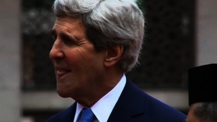 Kerry visits Indonesia's Istiqlal mosque