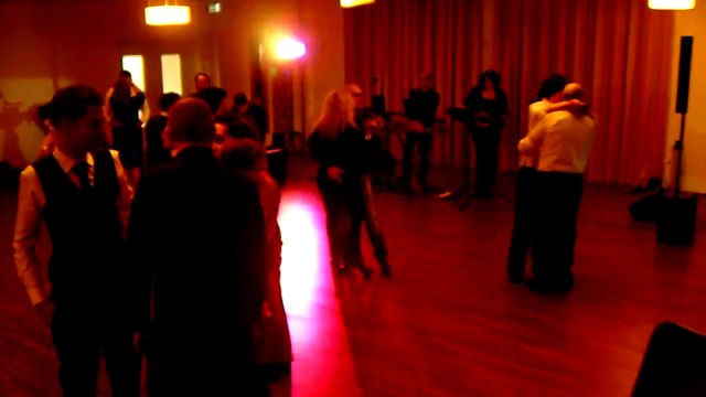 ITALIENISCHE LIVE MUSIK TRIODUOONDEBLUE BAND MUSIKER SÄNGER SÄNGERIN