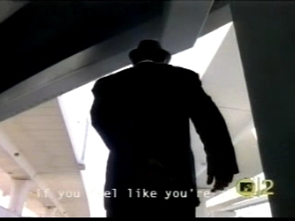 R.E.M. - Everybody Hurts