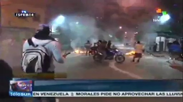 Grupos violentos derechistas causan destrozos en Venezuela
