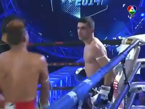 Max Muay Thai World Champion February 16th, 2014 (4 Men Tournament)