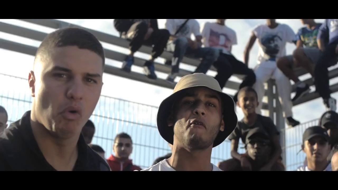 ENFANTS SAUVAGES [clip officiel] ARMES D'UNE PLUME